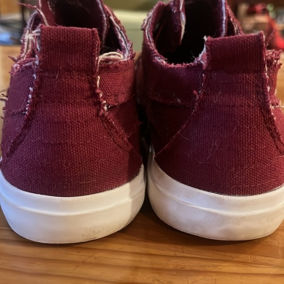 Maroon Babalu by Corkys size 10 - Picture 5 of 8